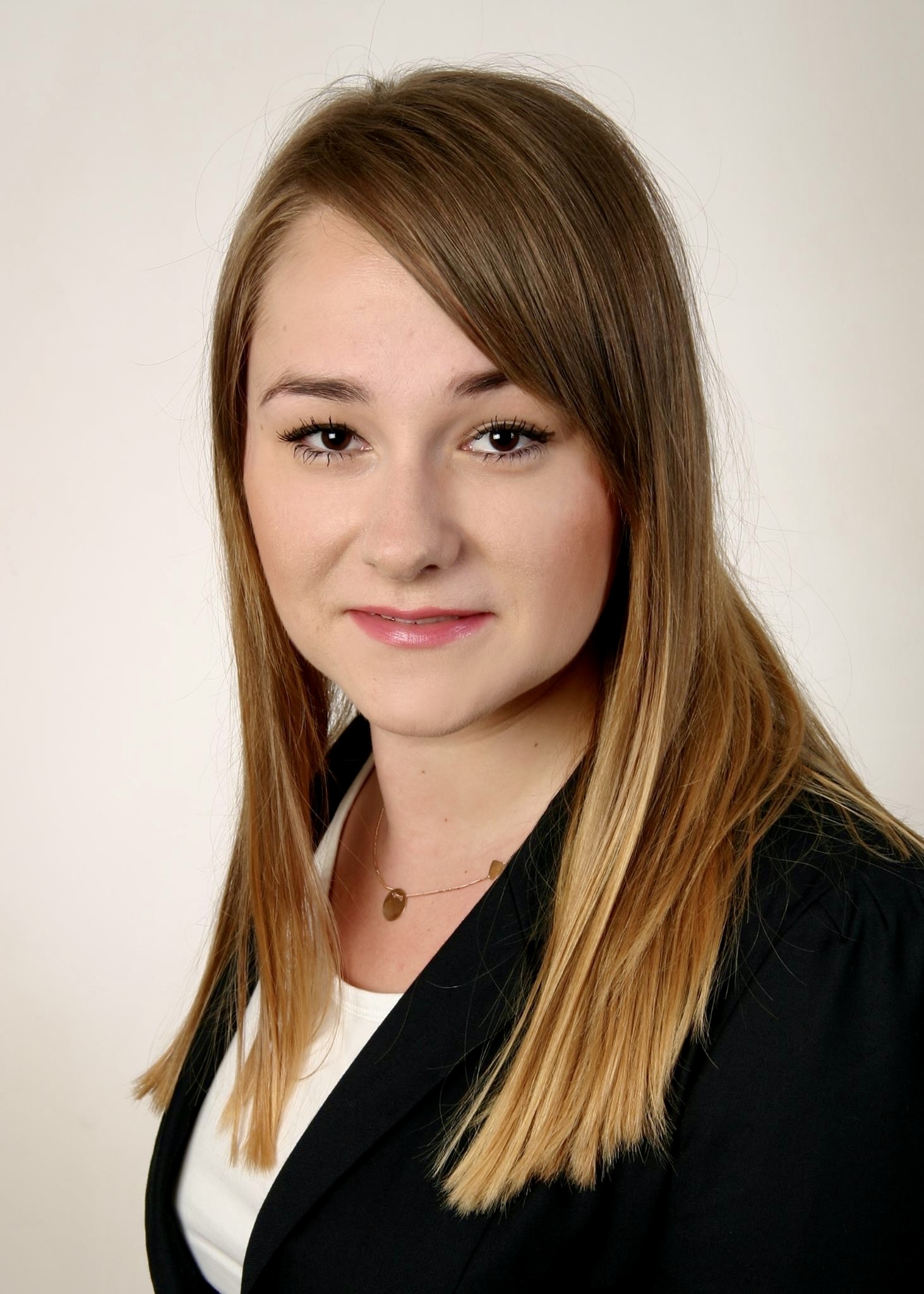 dr Wiola Friedrich-Pyrak